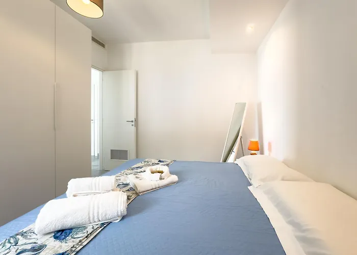 Calalunga Pietragrande - Exclusive Shoreline Haven